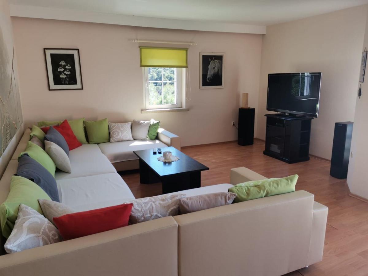 Apartment Tempera Povlja  Eksteriør billede