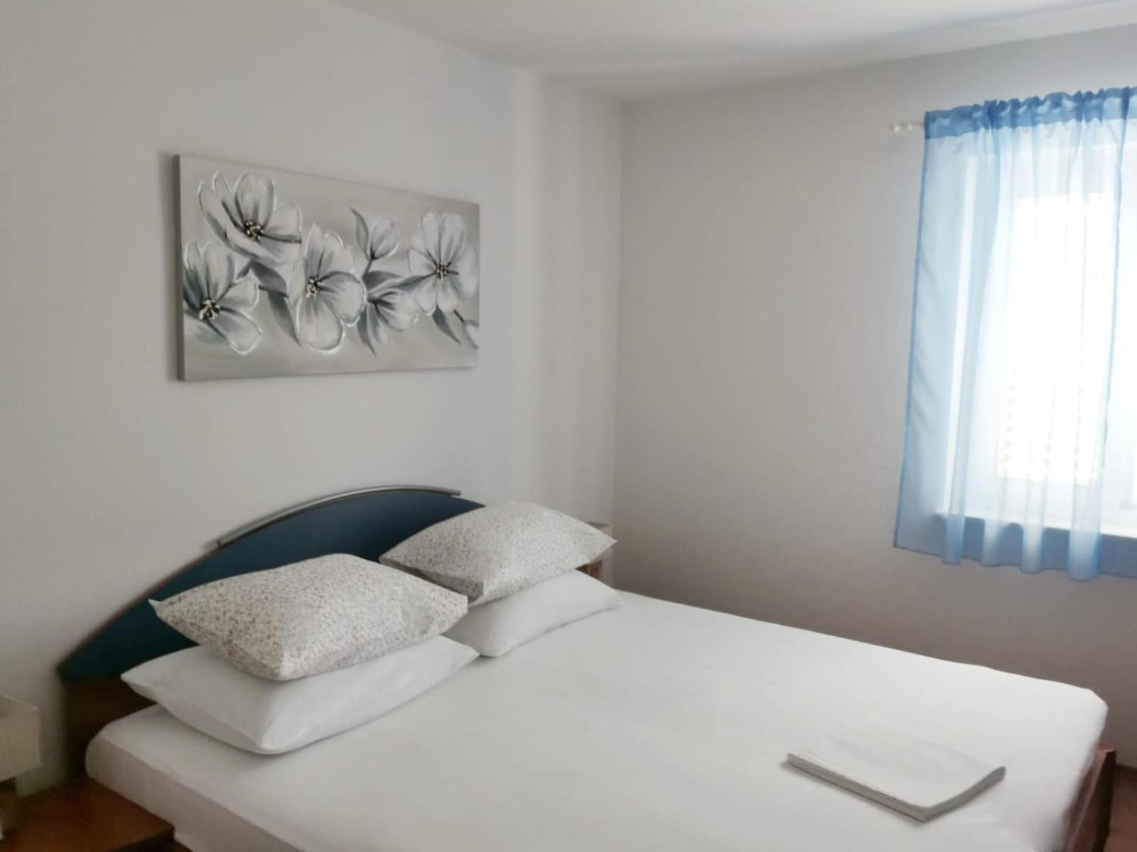 Apartment Tempera Povlja  Eksteriør billede